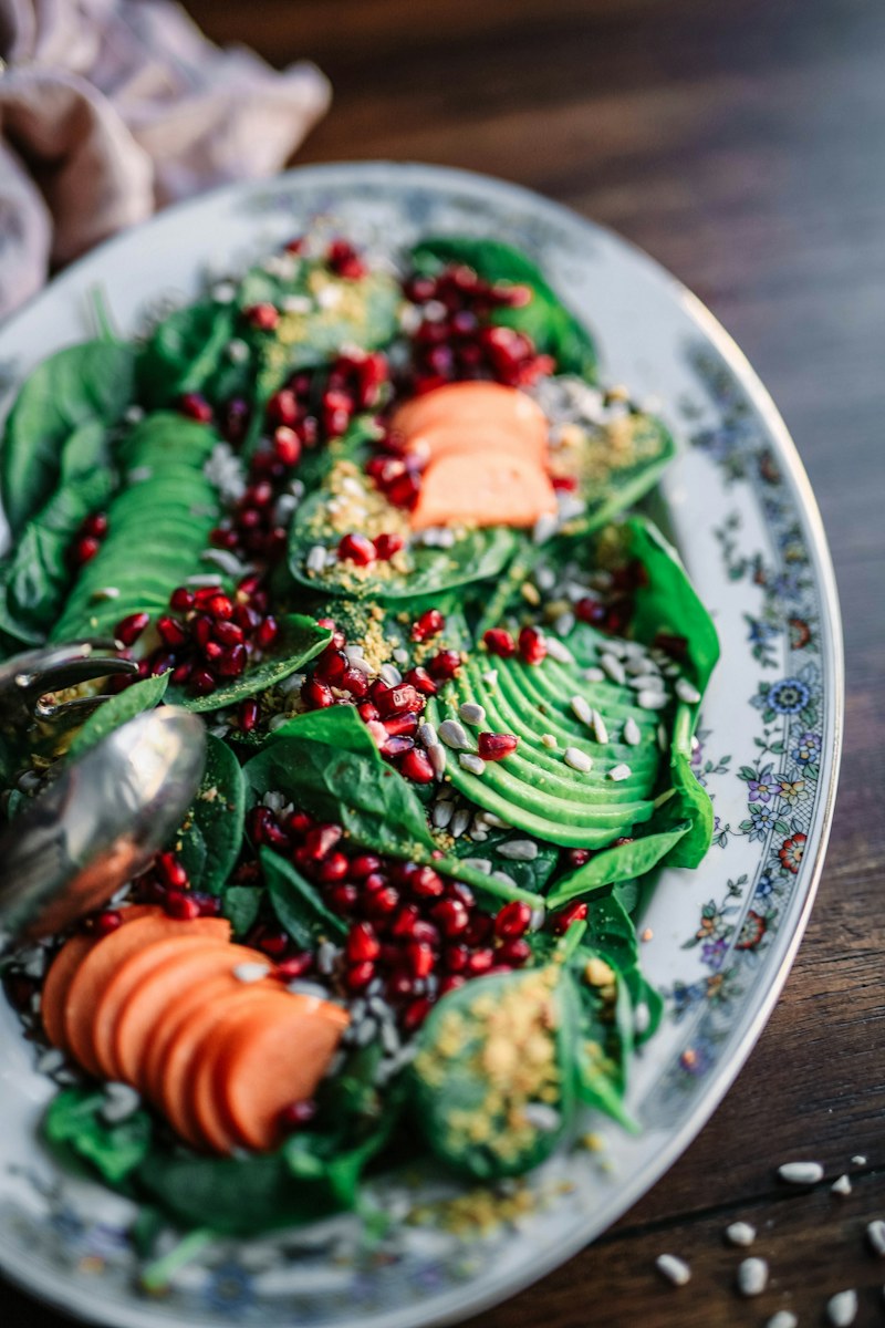Quinoa, parsley & lemon salad